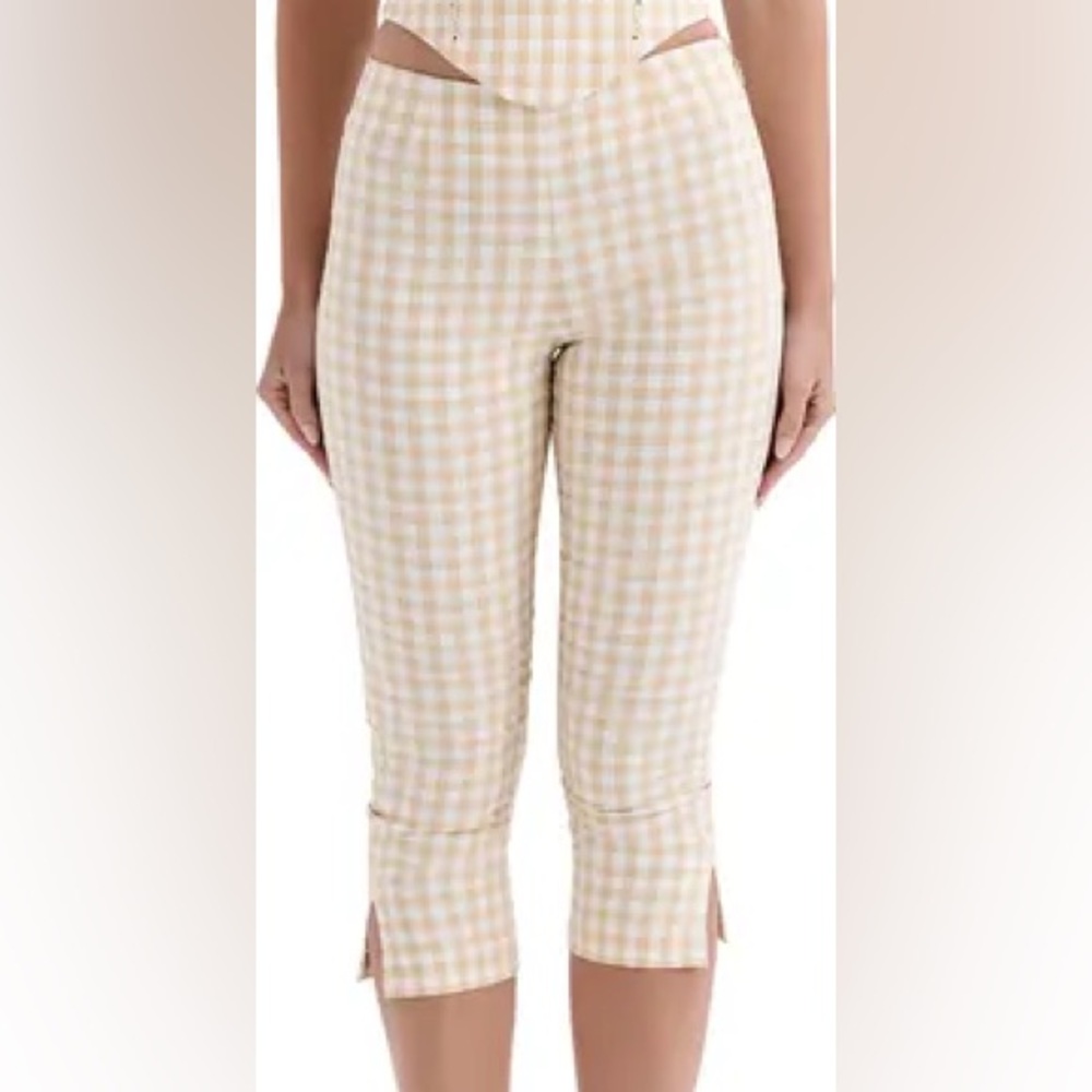 House of CB Capri Pants
